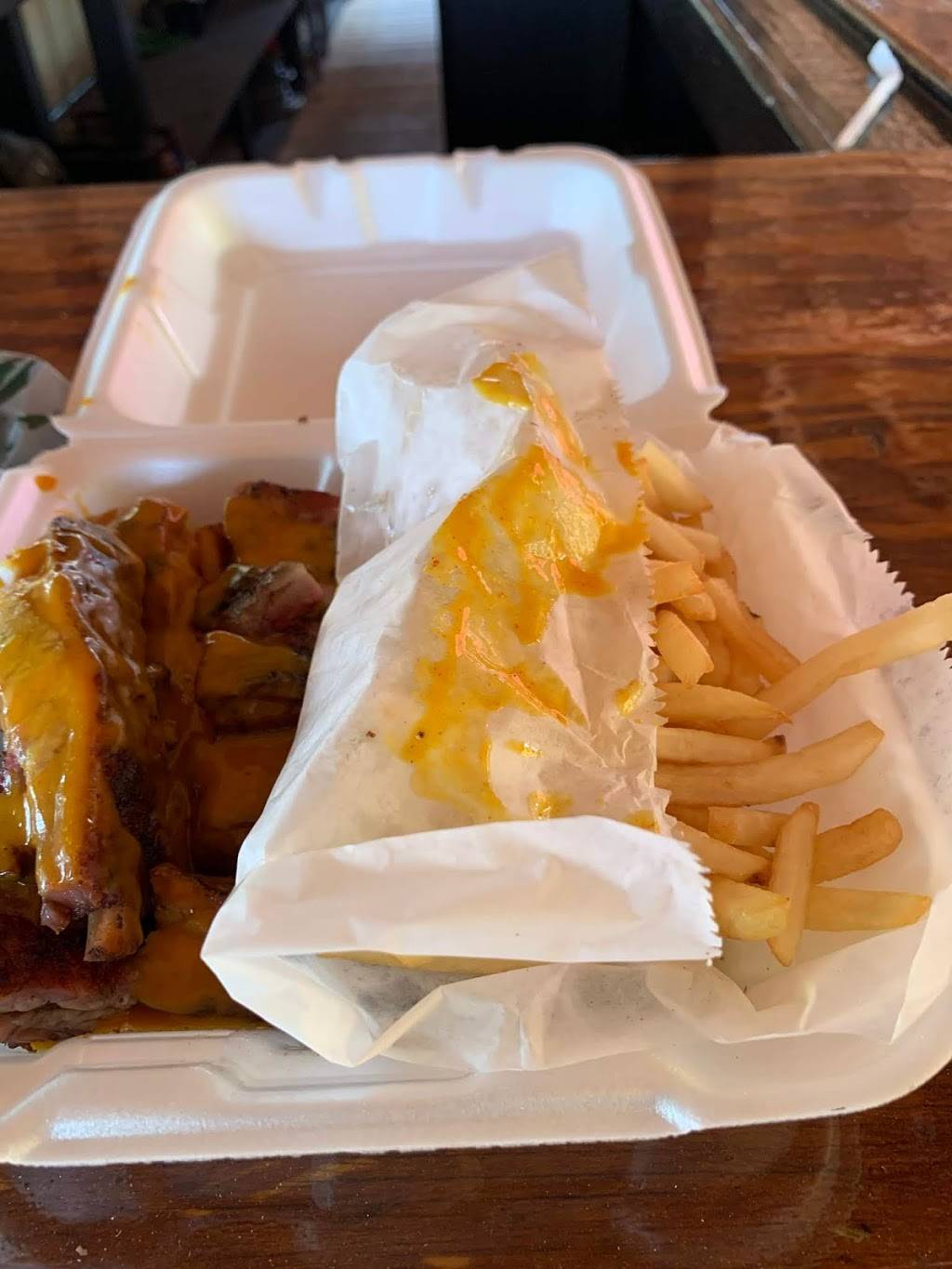 Father & Sons Smoke Til-U-Choke Bar B-Q | restaurant | 1550 FL-7, Lauderhill, FL 33313, USA | 7542165177 OR +1 754-216-5177