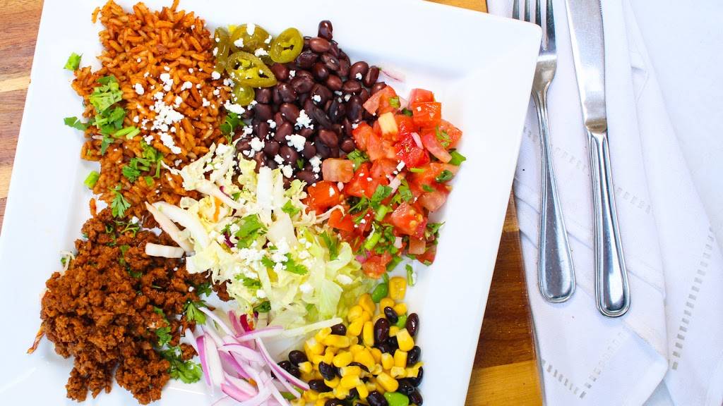 Bobby Burrito & Taco | restaurant | 3580 Tecumseh Rd E, Windsor, ON N8W 1H6, Canada | 5199158488 OR +1 519-915-8488