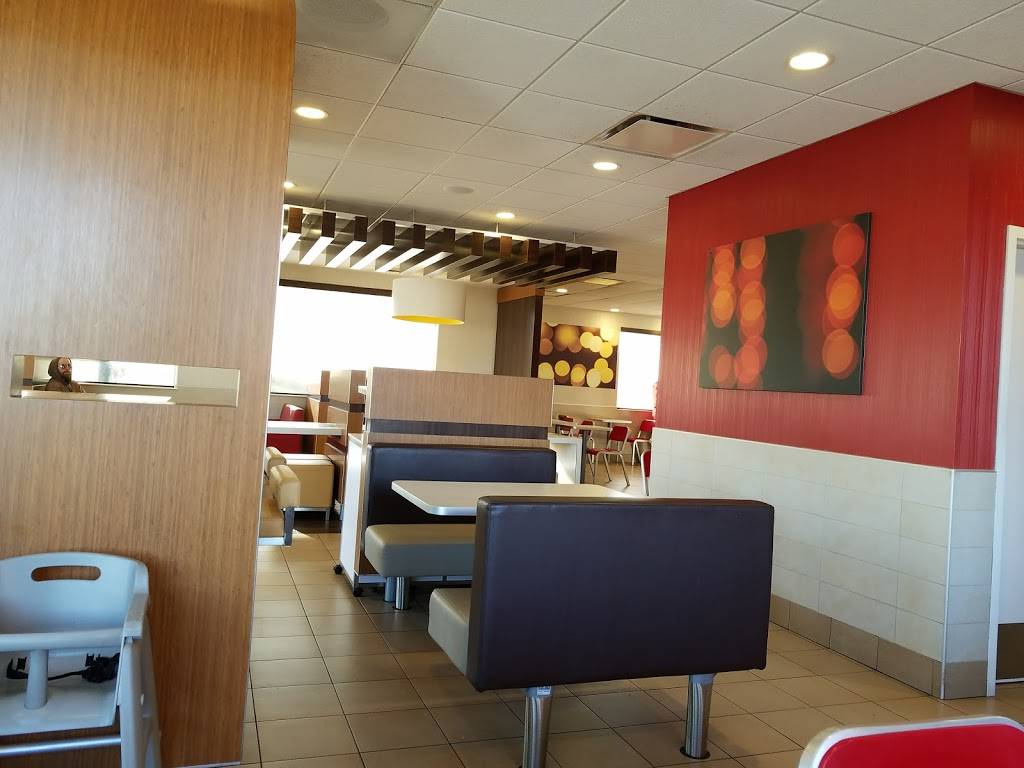 McDonalds | cafe | 3770 Grand Ave, Chino, CA 91710, USA | 9095900557 OR +1 909-590-0557