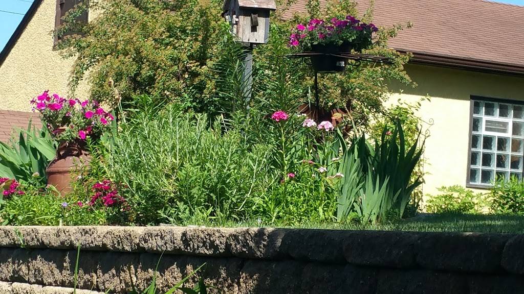 Dominos Pizza | meal delivery | 4552 Bloomington Ave, Minneapolis, MN 55407, USA | 6128233030 OR +1 612-823-3030