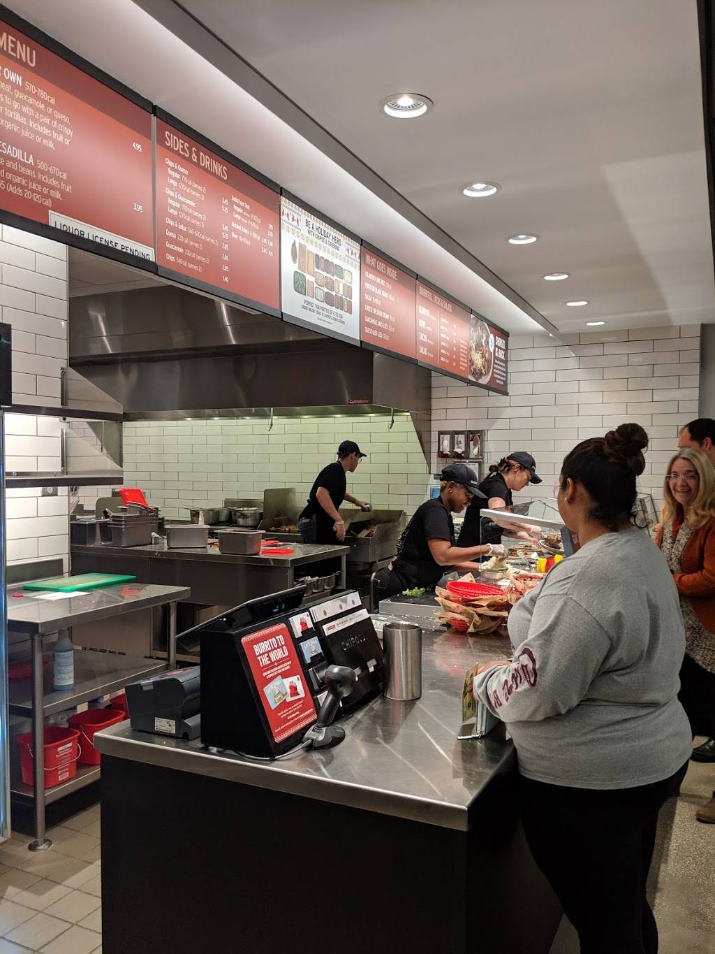 Chipotle Mexican Grill | restaurant | 13599 W Colonial Dr Ste 101, Winter Garden, FL 34787, USA | 4073953658 OR +1 407-395-3658