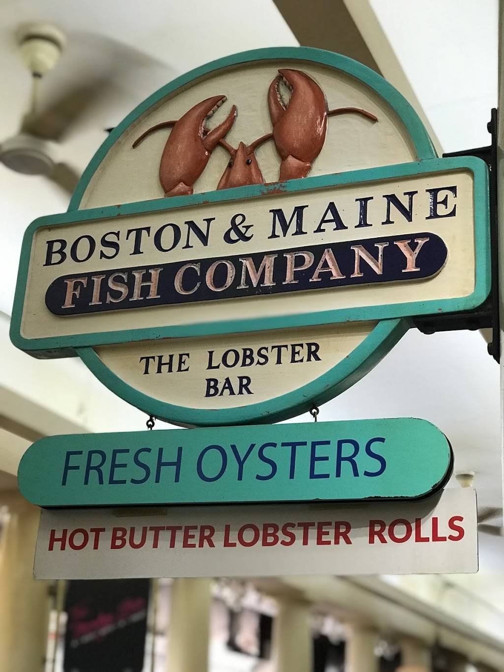 Boston & Maine Fish Co | restaurant | 200 S Market St, Boston, MA 02109, USA | 6177234111 OR +1 617-723-4111