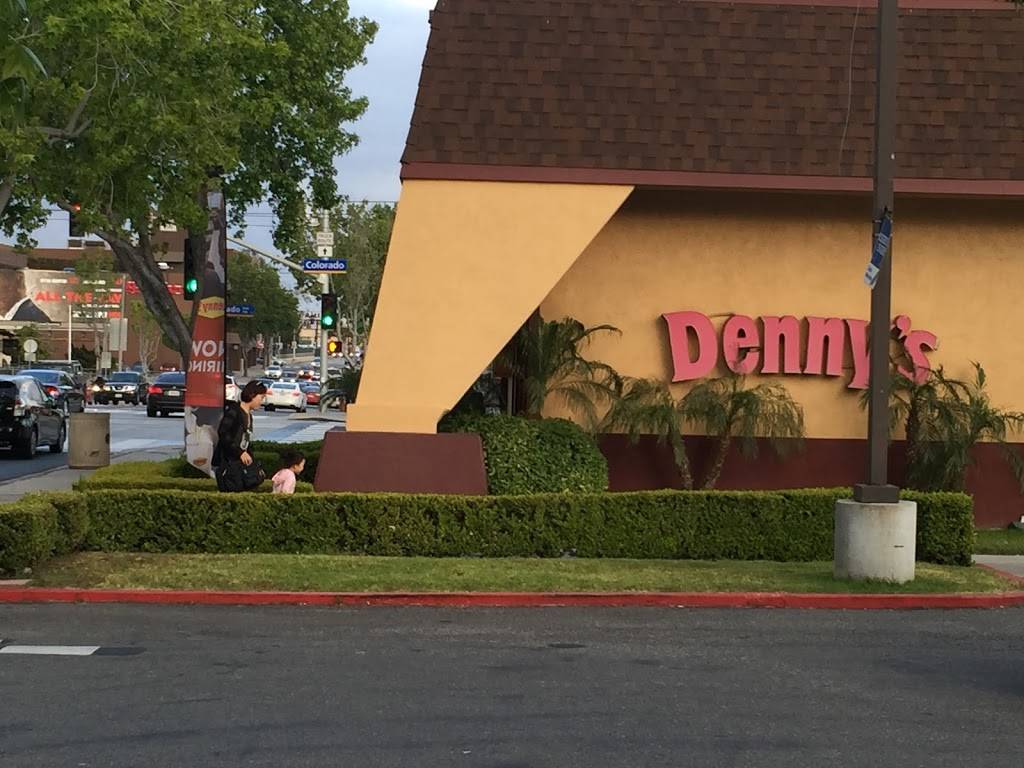 Dennys | restaurant | 1060 Tiverton Ave, Los Angeles, CA 90024, USA | 3104437690 OR +1 310-443-7690