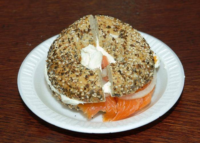 V&S NY Bagel Cafe | restaurant | 3261 S Church St, Burlington, NC 27215, USA | 3363508185 OR +1 336-350-8185