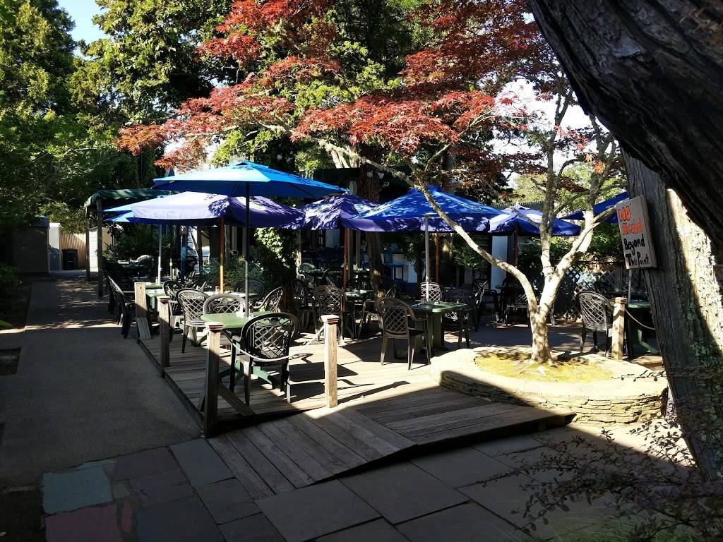 The Blue Coral | restaurant | 483 Main St, Chatham, MA 02633, USA | 5083480485 OR +1 508-348-0485