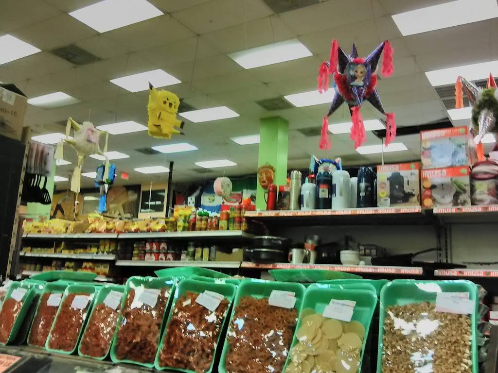 Maxx Foods | restaurant | 4055 23rd Ave SW, Naples, FL 34116, USA | 2393043311 OR +1 239-304-3311