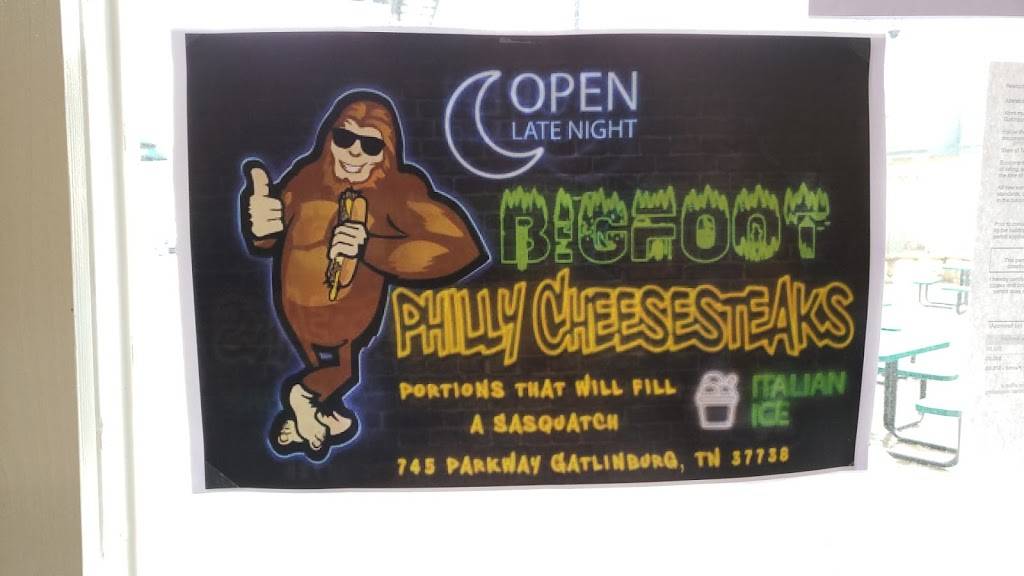 Bigfoot Philly Cheesesteaks | restaurant | 745 Parkway Suite 7, Gatlinburg, TN 37738, USA | 2677888961 OR +1 267-788-8961