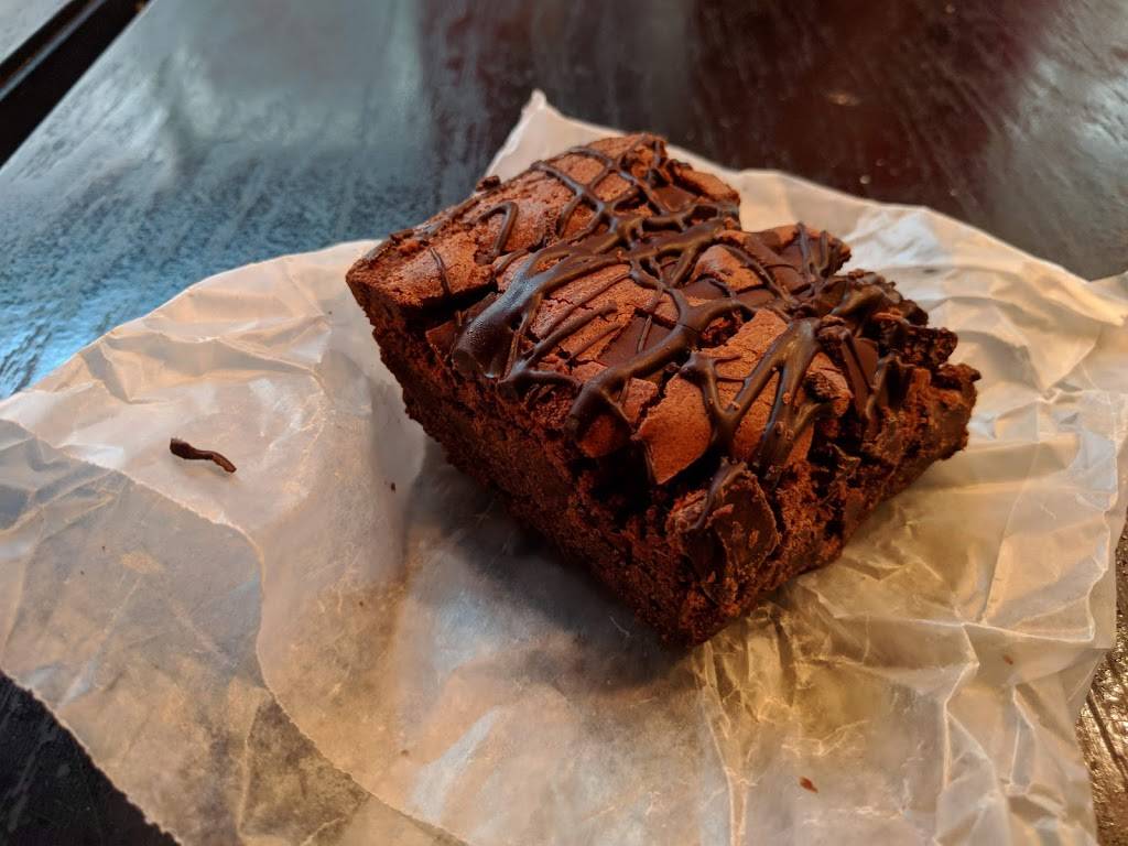 V3 Pizza | restaurant | 11 Fifth Ave, Pittsburgh, PA 15222, USA | 4124560500 OR +1 412-456-0500