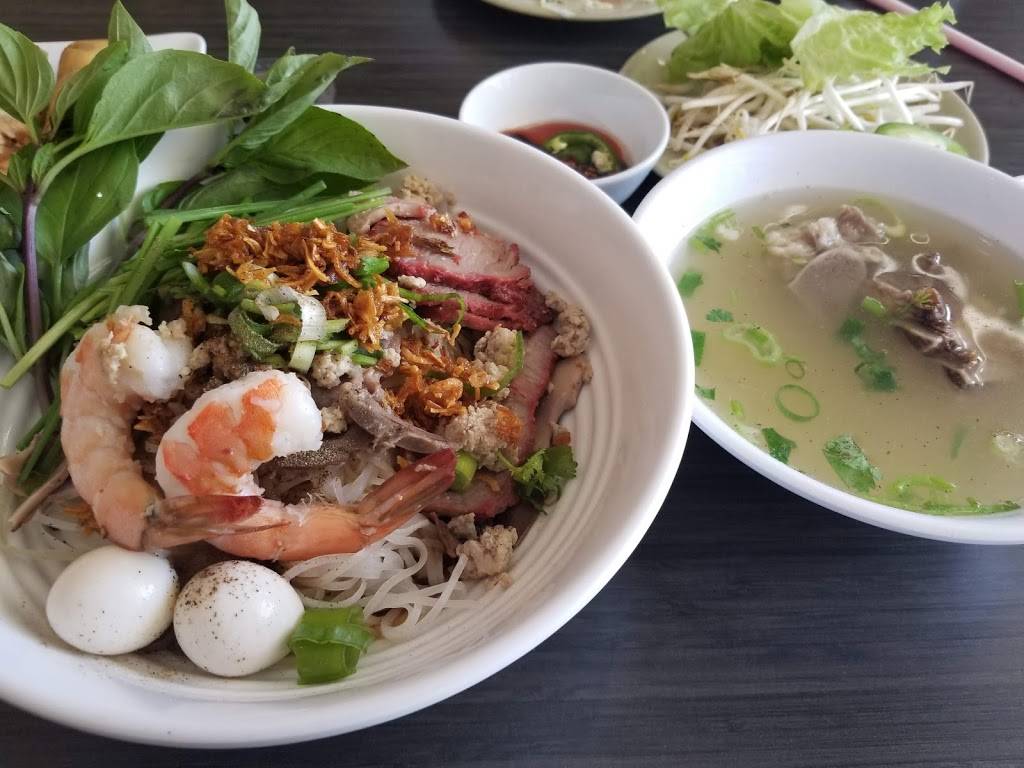 Bambu / Nho Kitchen | restaurant | 3145 Mayfair Ct, Fresno, CA 93703, USA | 5592334195 OR +1 559-233-4195