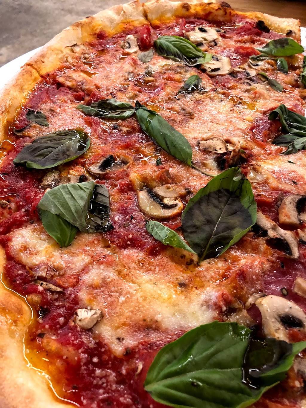 Di Fara Pizza | restaurant | 103 N 3rd St, Brooklyn, NY 11249, USA | 9292949464 OR +1 929-294-9464