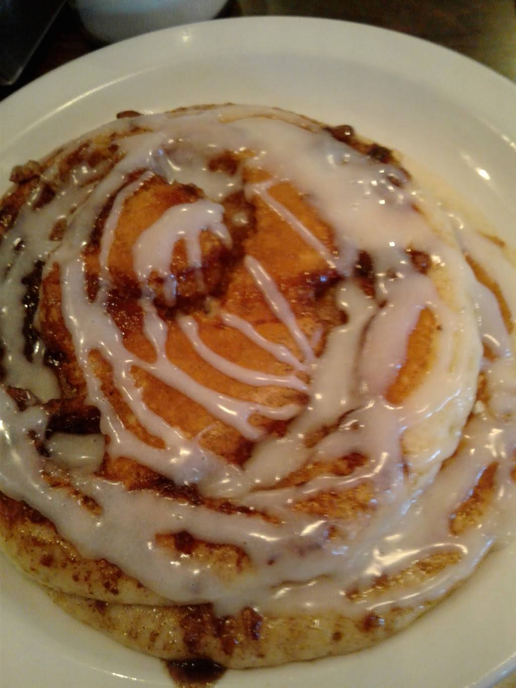 Fins Drive In | restaurant | 4090 Main St, Springfield, OR 97478, USA | 5417413467 OR +1 541-741-3467