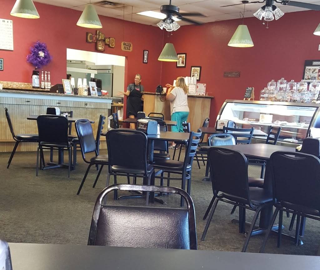 Sweet Sensations | restaurant | 25 N Orange Ave, Green Cove Springs, FL 32043, USA | 9045298554 OR +1 904-529-8554