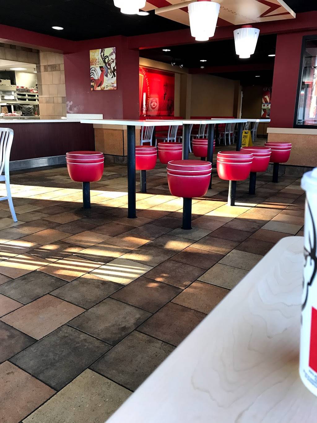 KFC | restaurant | 4358 Dodge St, Omaha, NE 68131, USA | 4025043474 OR +1 402-504-3474