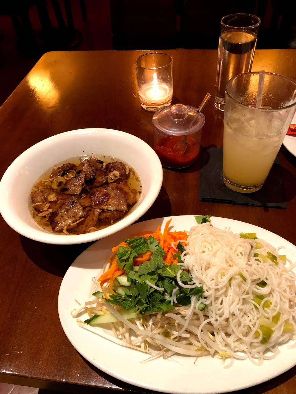 VCafé | restaurant | 345 Greenwich St, New York, NY 10013, USA | 2124315888 OR +1 212-431-5888