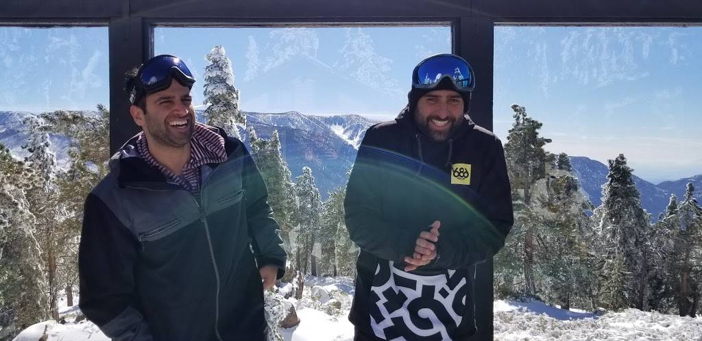 Hog on the Rocks | restaurant | 880 Summit Blvd #2110, Big Bear Lake, CA 92315, USA | 9098665766 OR +1 909-866-5766