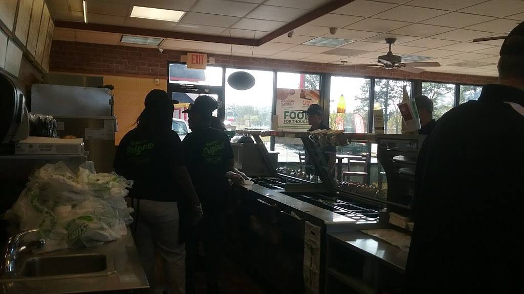 Subway | restaurant | 1145 Forestdale Blvd, Birmingham, AL 35214, USA | 2057984931 OR +1 205-798-4931