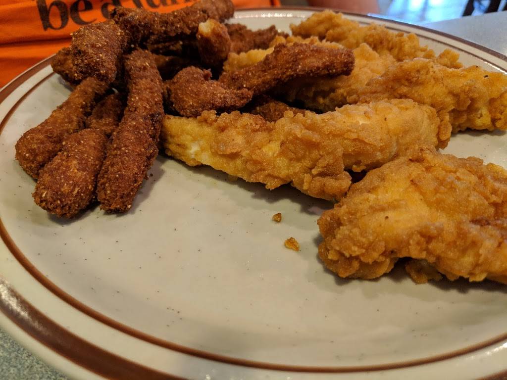 Ronnis Restaurant | restaurant | 112 New Market, Madison, NC 27025, USA | 3369160042 OR +1 336-916-0042