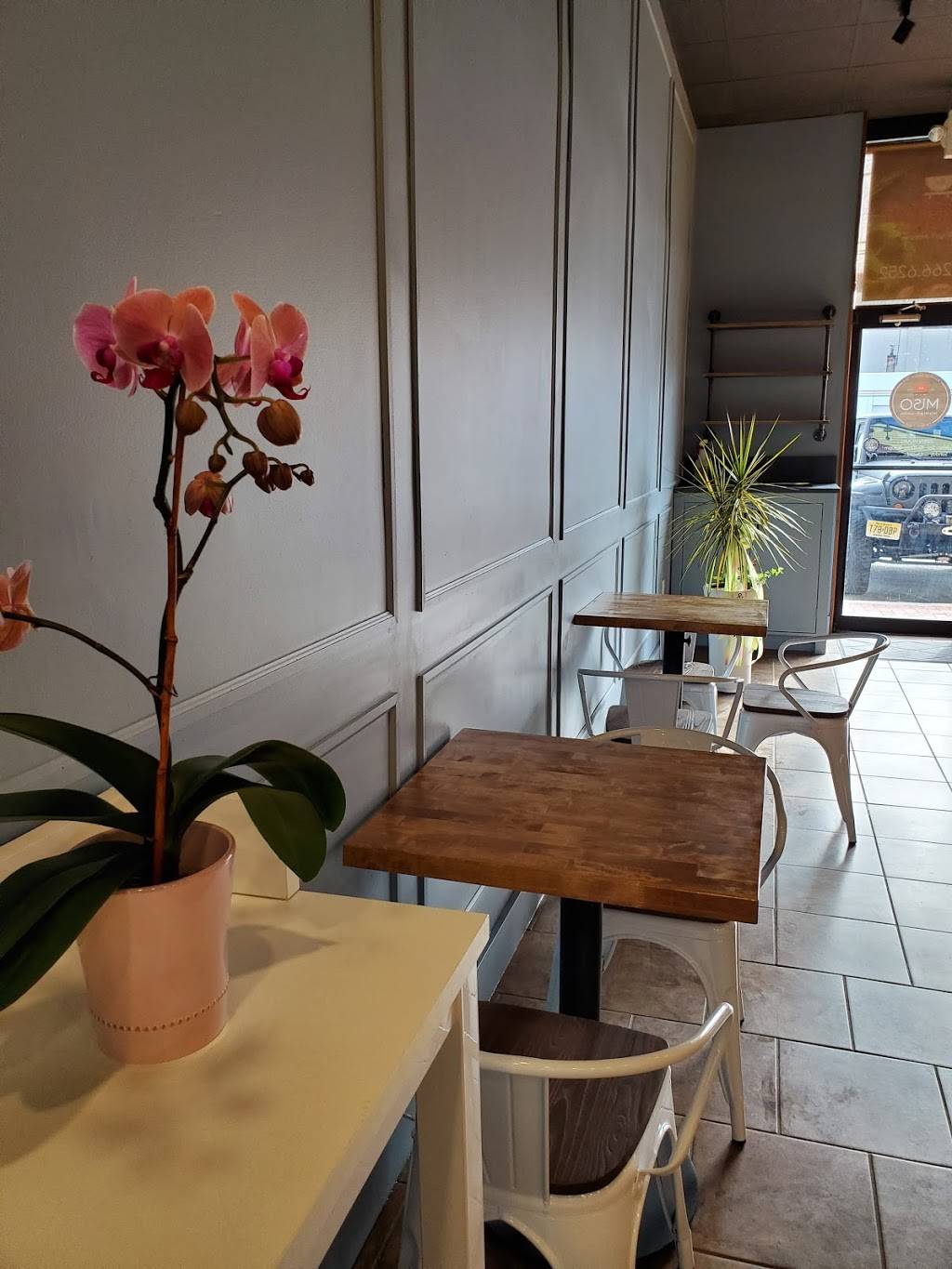 Miso Teriyaki & Noodles | restaurant | 33 Riveredge Rd, Tenafly, NJ 07670, USA | 2012666252 OR +1 201-266-6252