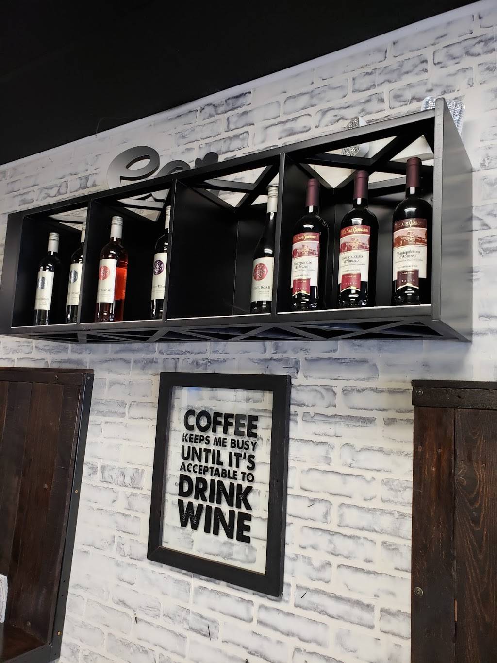 ItalIanos Restaurant | restaurant | 1823 Englewood Rd, Englewood, FL 34223, USA | 9412085200 OR +1 941-208-5200