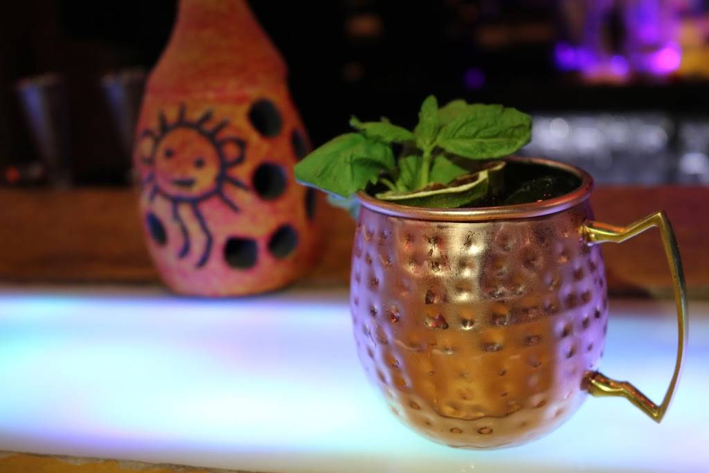 Areitos | restaurant | 2510 Valentine Ave, Bronx, NY 10458, USA | 7186180334 OR +1 718-618-0334