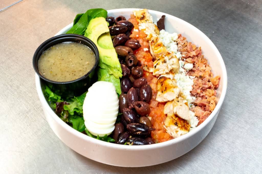 Buffalo Wings & Rings | restaurant | 989 E Ash St, Piqua, OH 45356, USA | 9377739464 OR +1 937-773-9464