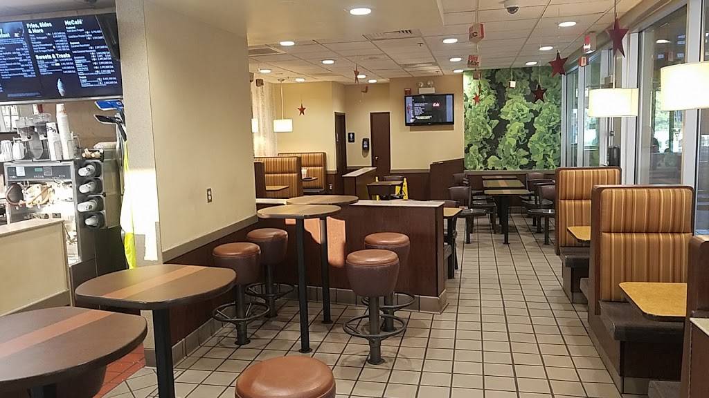 McDonalds | cafe | 11110 31st St, Westchester, IL 60154, USA | 7085311236 OR +1 708-531-1236