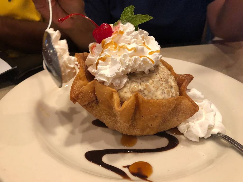 La Parrilla | restaurant | 94 Pavilion Pkwy, Fayetteville, GA 30214, USA | 7707165886 OR +1 770-716-5886