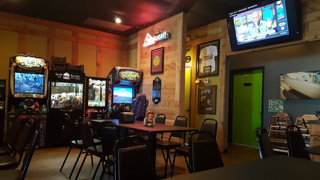 Wings Over Seagoville | restaurant | 1701 N Hwy 175, Seagoville, TX 75159, USA | 9722871191 OR +1 972-287-1191