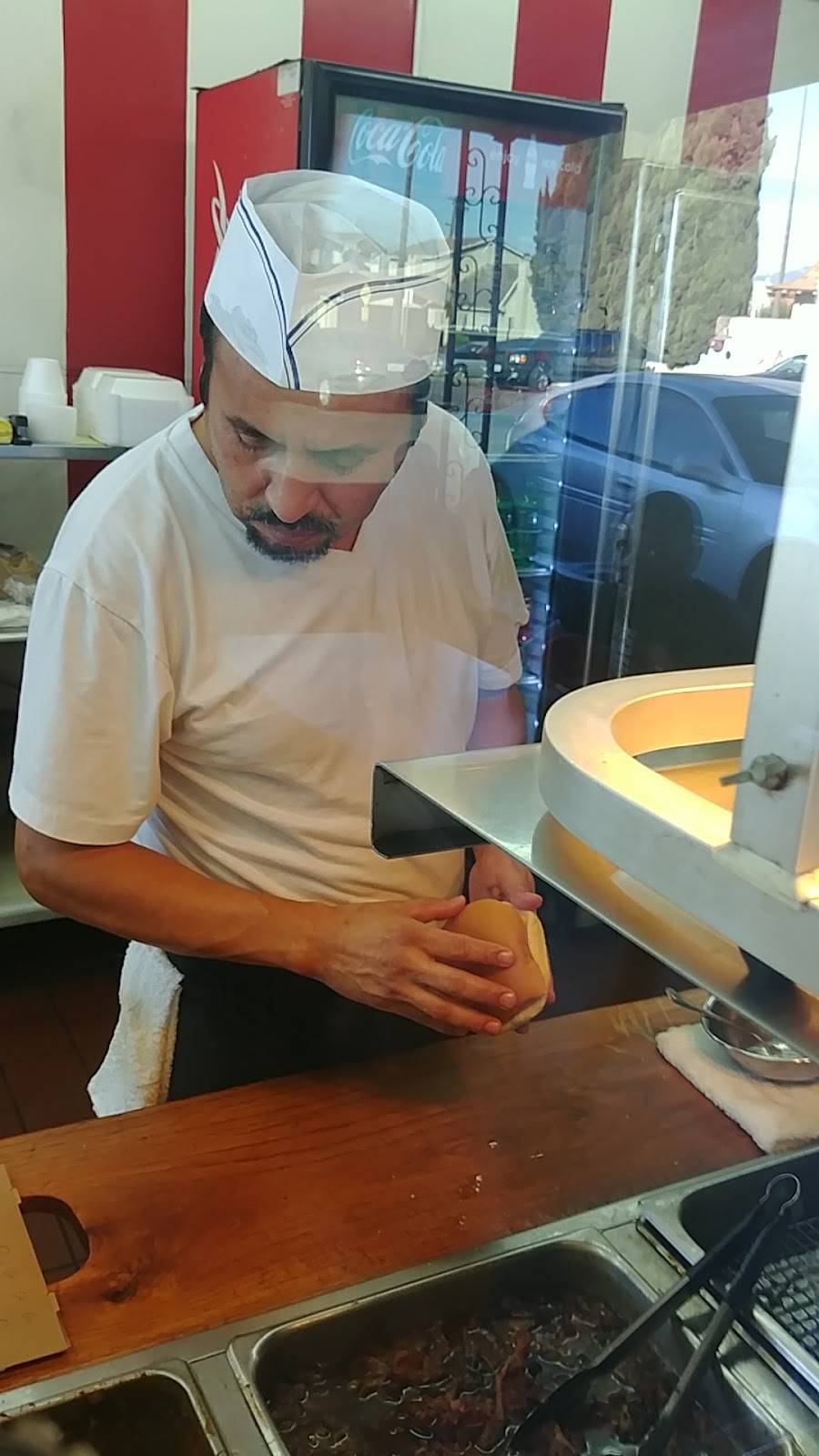 Hungry Harolds | restaurant | 3453 W Slauson Ave, Los Angeles, CA 90043, USA | 3232991817 OR +1 323-299-1817