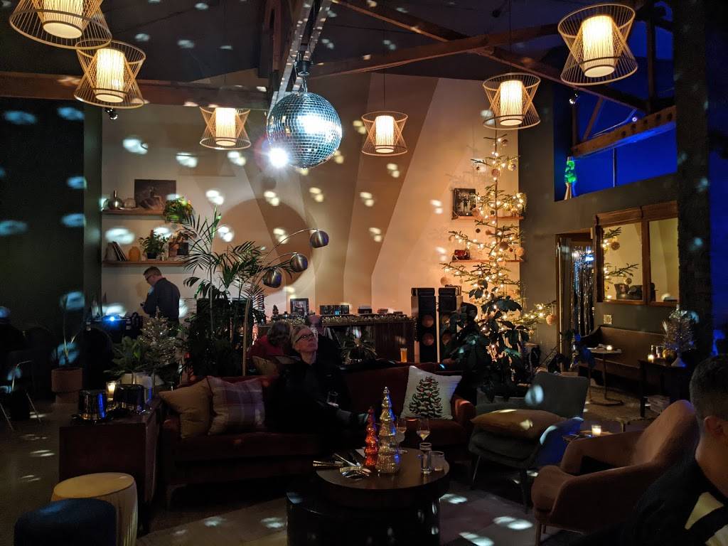 Decibel Sound & Drink | restaurant | 11380 SE 21st Ave, Milwaukie, OR 97222, USA | 5033426764 OR +1 503-342-6764