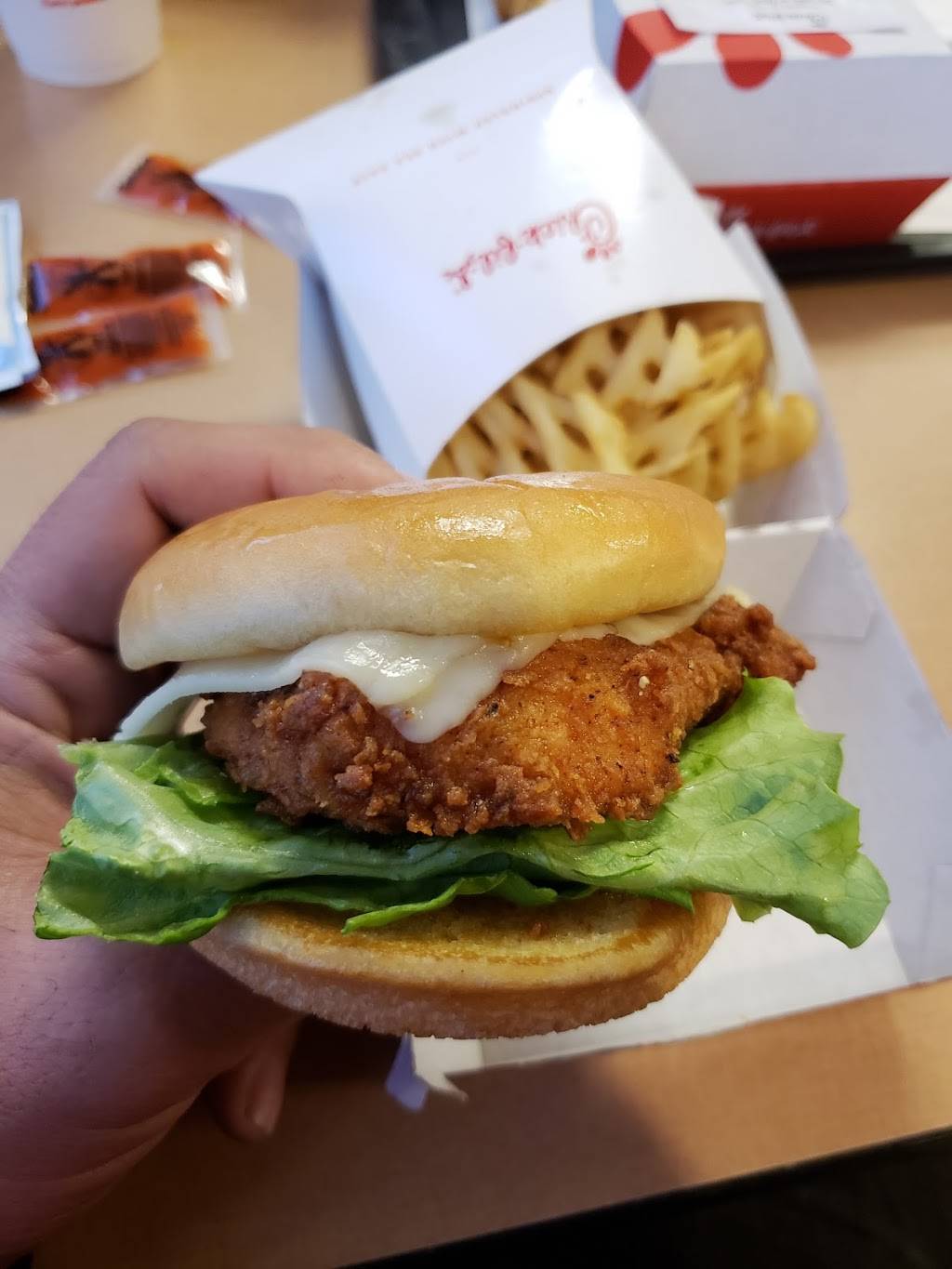 Chick-fil-A | restaurant | 18200 Hawthorne Blvd, Torrance, CA 90504, USA | 3103717320 OR +1 310-371-7320