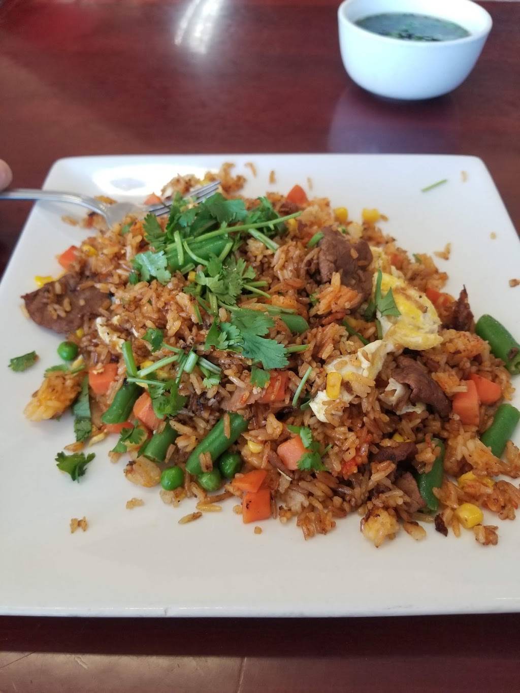 Pho 515 | restaurant | 801 University Ave, Des Moines, IA 50314, USA | 5152432434 OR +1 515-243-2434