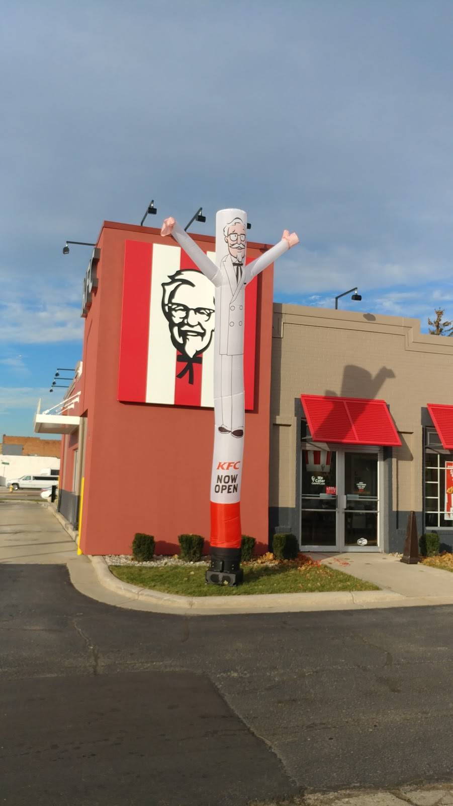 KFC | restaurant | 10120 W Warren Ave, Dearborn, MI 48126, USA | 3138463981 OR +1 313-846-3981