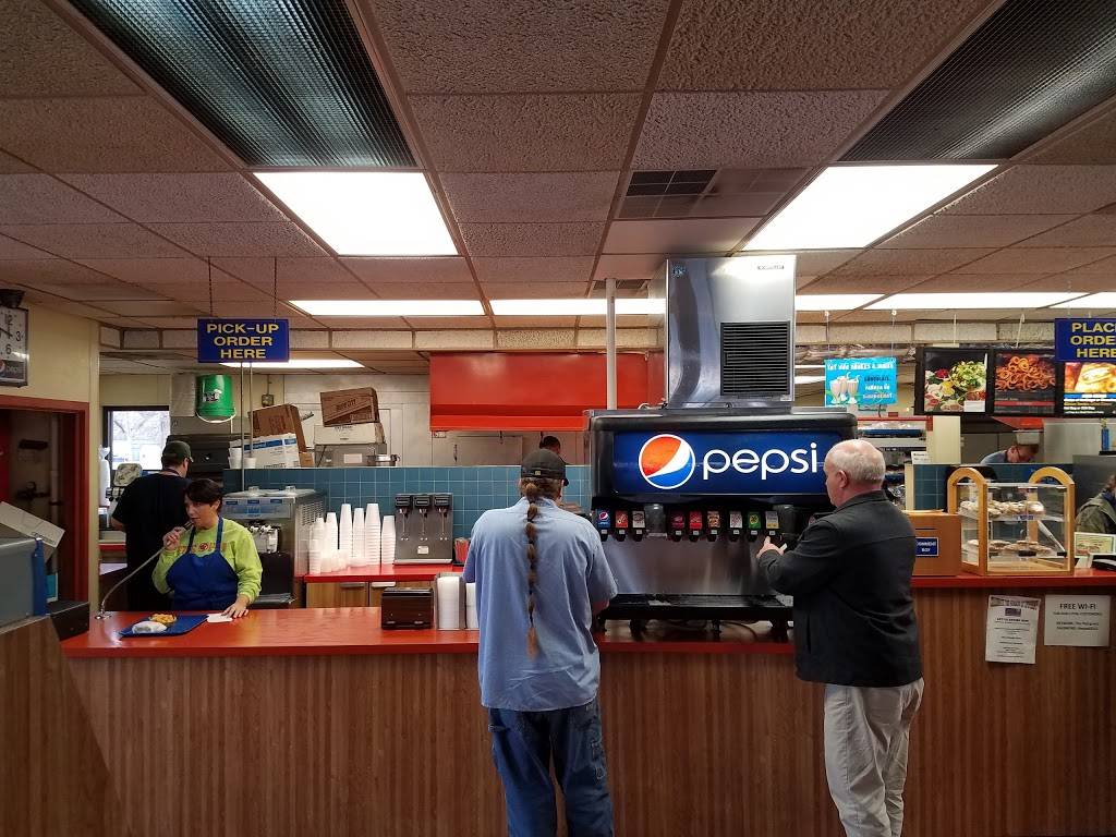 Pad Restaurant | restaurant | 1730 NW Topeka Blvd, Topeka, KS 66608, USA | 7852343596 OR +1 785-234-3596