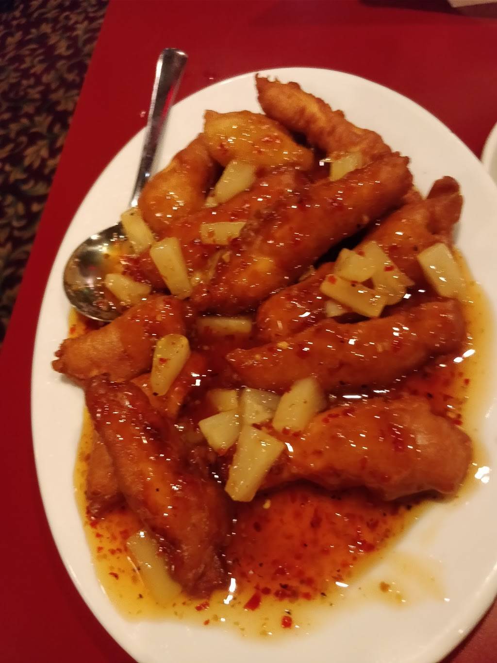 Cosy Restaurant & Tavern | restaurant | 361 Lake St, St. Catharines, ON L2N 4H5, Canada | 9059342501 OR +1 905-934-2501