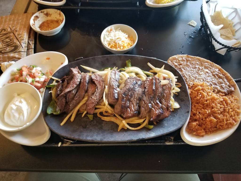 Chevys Fresh Mex | restaurant | 157 Plaza Dr, Vallejo, CA 94591, USA | 7076441373 OR +1 707-644-1373