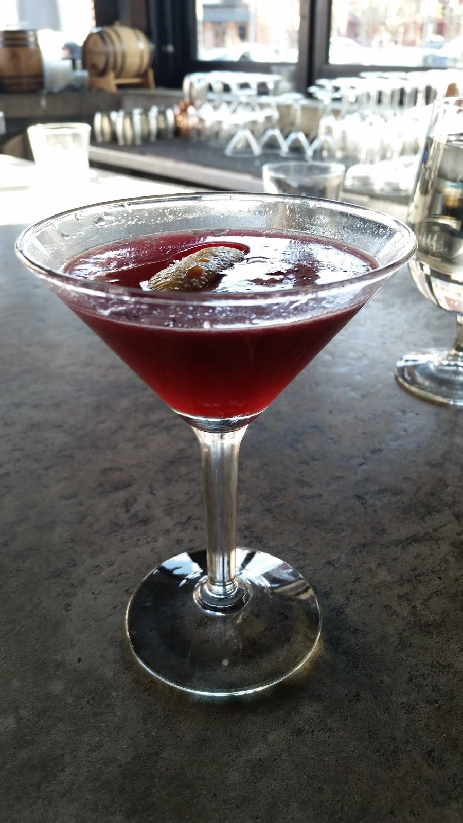 Stateside | restaurant | 1536 E Passyunk Ave, Philadelphia, PA 19147, USA | 2155512500 OR +1 215-551-2500