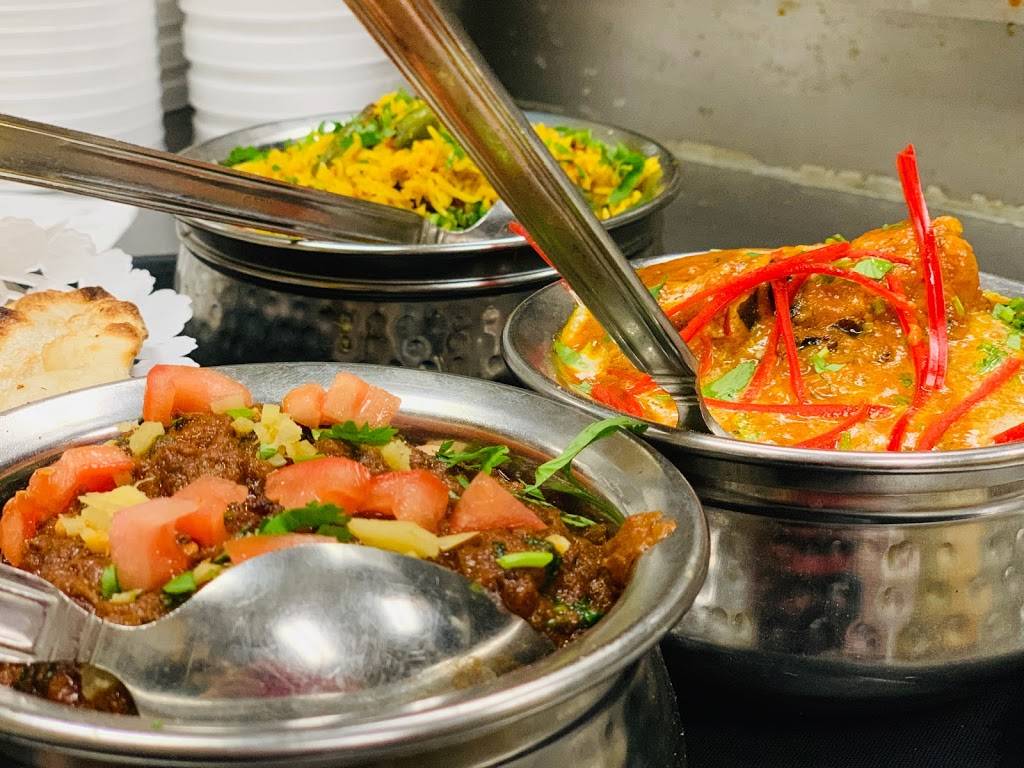 Chillies Indian Restaurant | restaurant | 1581 Greenbank Rd, Nepean, ON K2J 4Y6, Canada | 6138439559 OR +1 613-843-9559