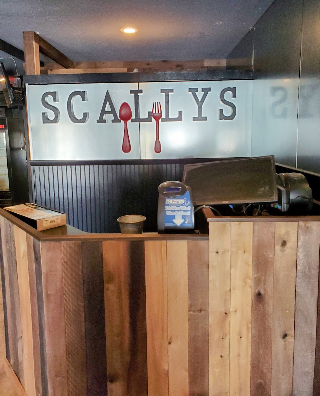 Scallys Irish Ale House | restaurant | 585 Main Street Route, 28, West Yarmouth, MA 02673, USA | 5087715225 OR +1 508-771-5225