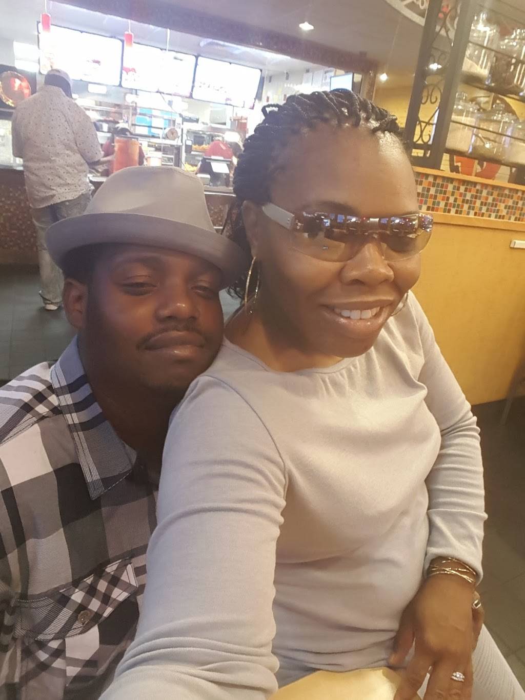 Popeyes Louisiana Kitchen | restaurant | 6120 W Silver Spring Dr, Milwaukee, WI 53218, USA | 4144663666 OR +1 414-466-3666