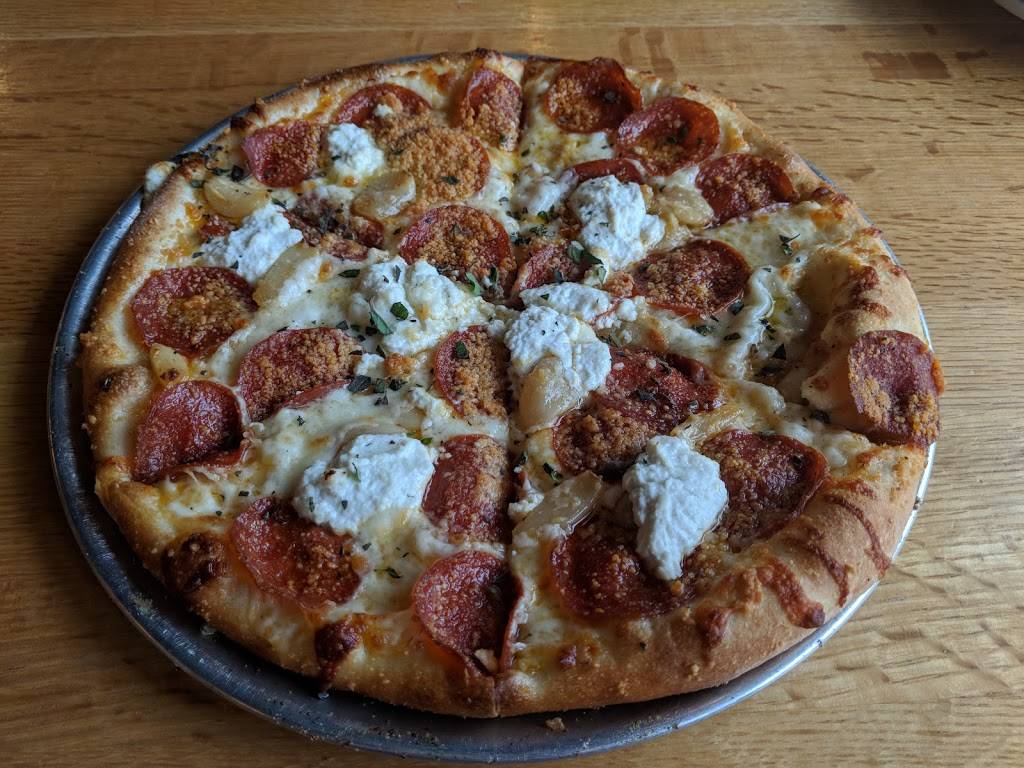Pies & Pints - Cincinnati, OH (Liberty Center) | restaurant | 7621 Gibson Street, Liberty Centre Dr, West Chester Township, OH 45069, USA | 5137557437 OR +1 513-755-7437