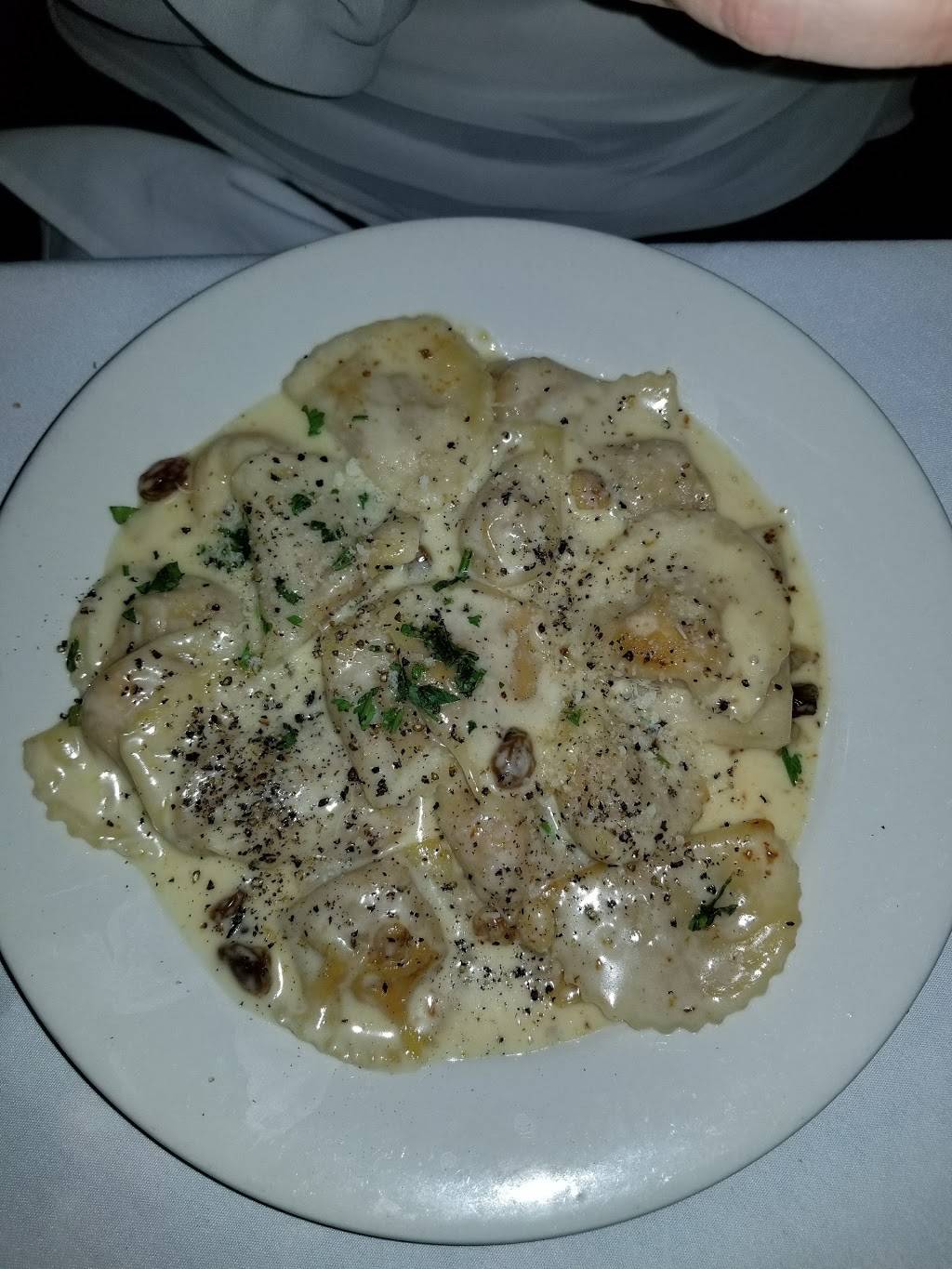 Piccolos | restaurant | 150 E Jericho Turnpike, Mineola, NY 11501, USA | 5162488110 OR +1 516-248-8110