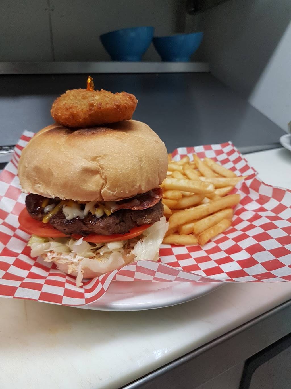 LINDSAYS AROMA . First Indian Restaurant in Lindsay. Butterchic | restaurant | 32 Queen St, Lindsay, ON K9V 1G2, Canada | 7053281001 OR +1 705-328-1001