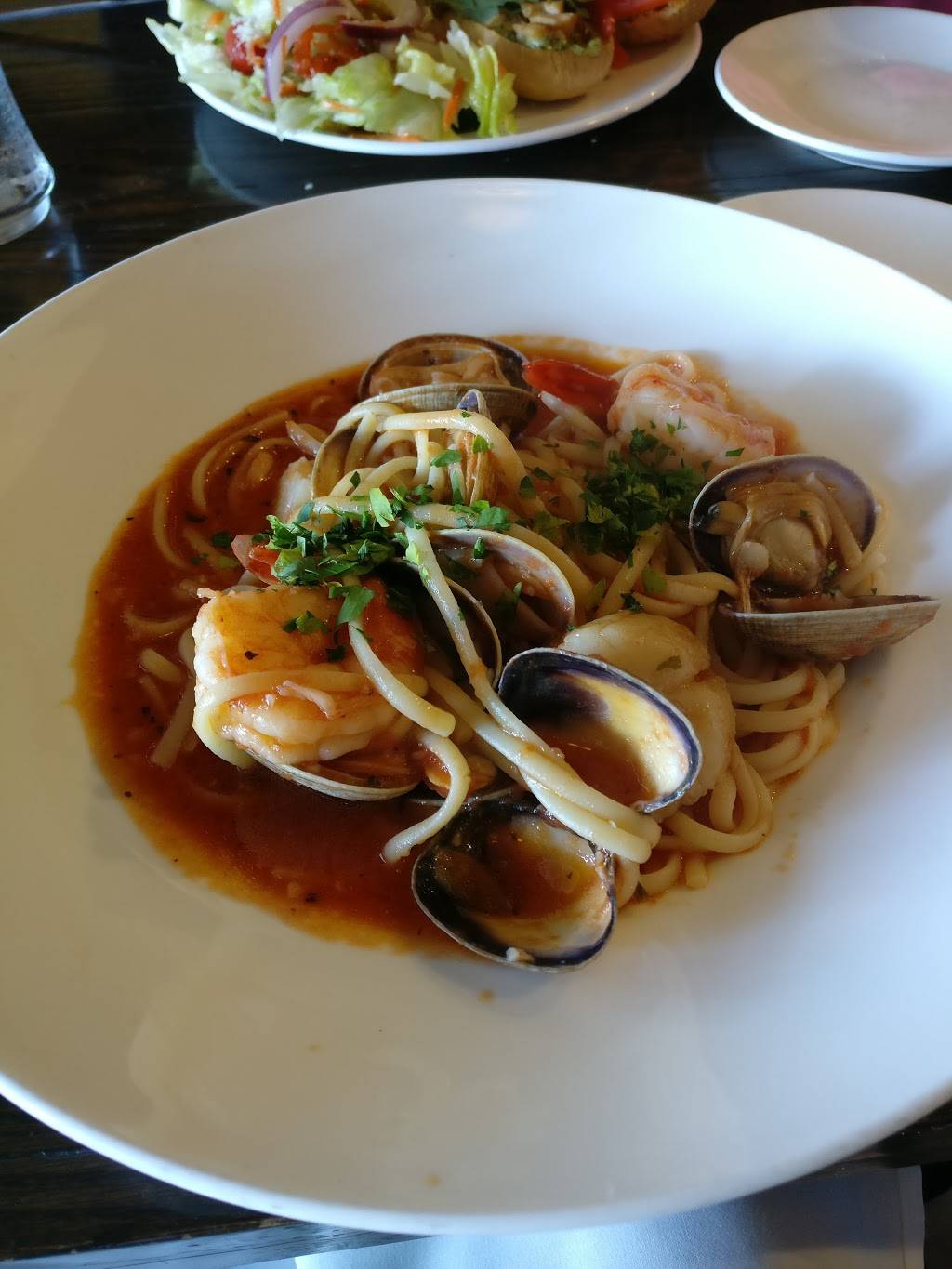 Filomenas Italian Kitchen & Market | restaurant | 2400 Newport Blvd, Costa Mesa, CA 92627, USA | 9496423810 OR +1 949-642-3810