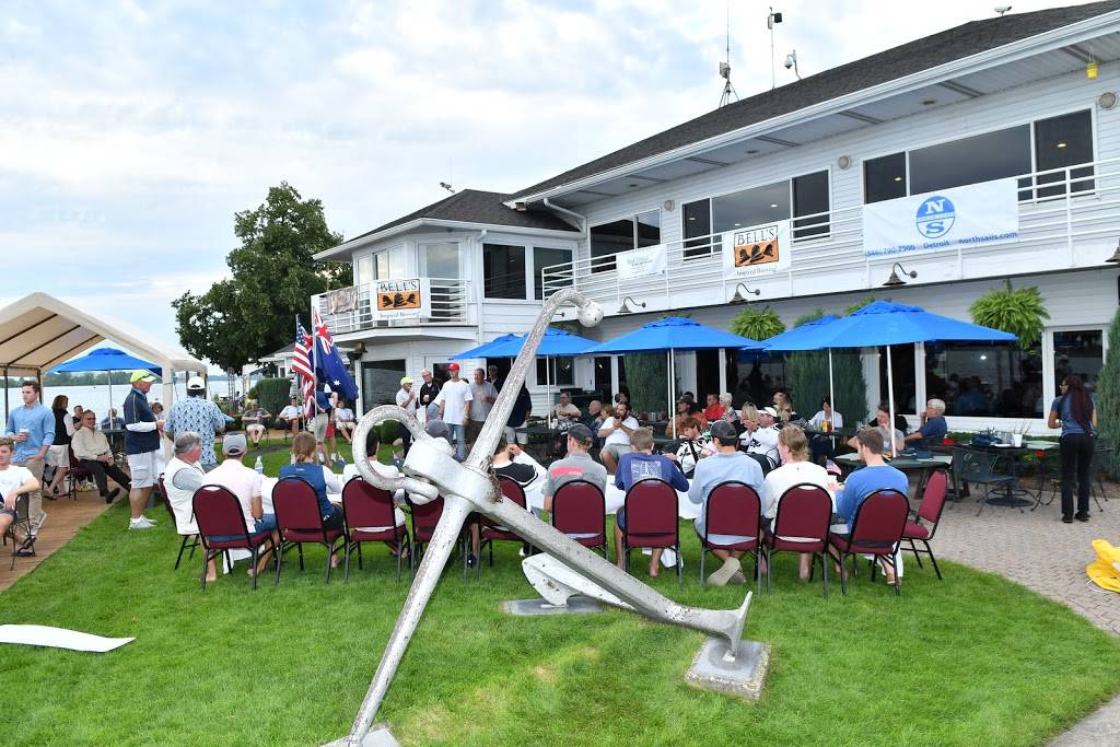 Bayview Yacht Club | restaurant | 100 Clairpointe St, Detroit, MI 48215, USA | 3138221853 OR +1 313-822-1853