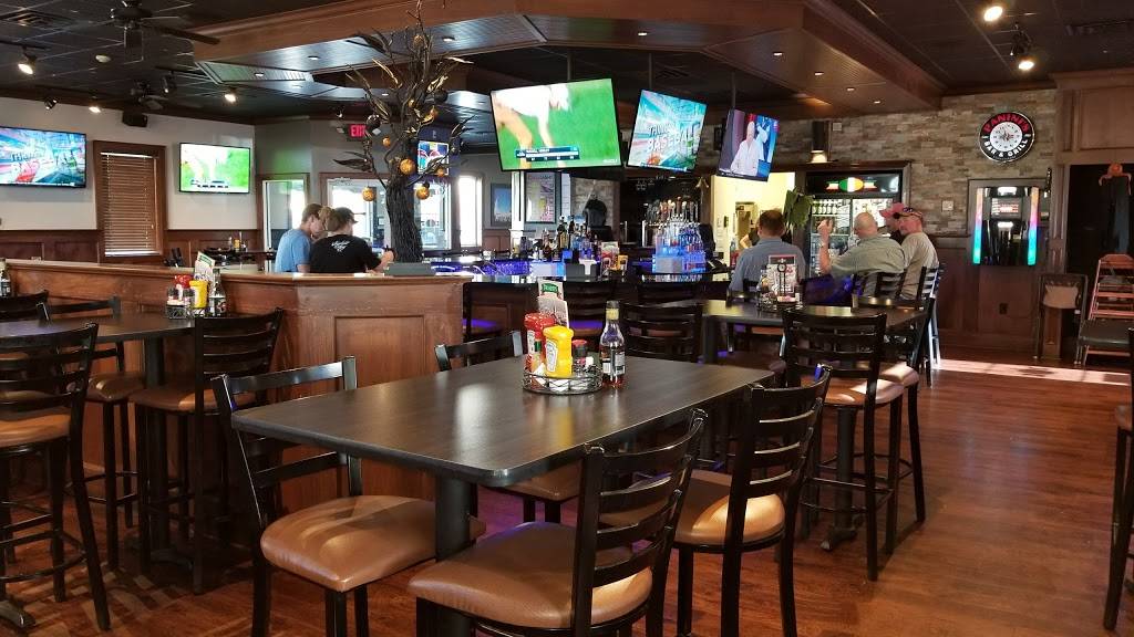 Paninis | restaurant | 7580 Fredle Dr, Painesville, OH 44077, USA | 4406391000 OR +1 440-639-1000