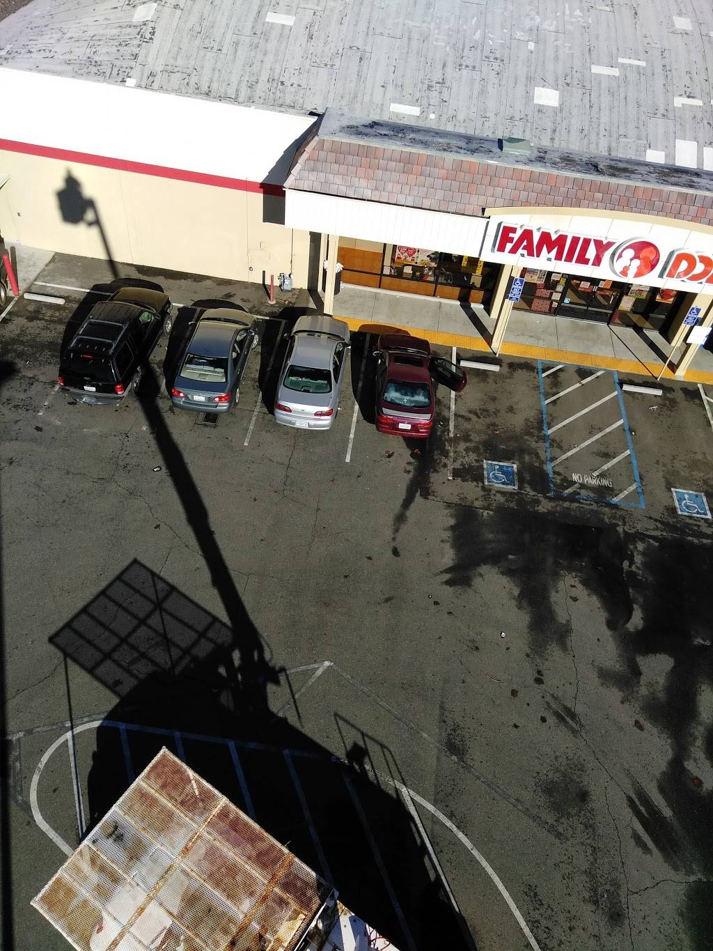 Simple Pleasures | restaurant | 648 5th St, Lincoln, CA 95648, USA | 9166451251 OR +1 916-645-1251