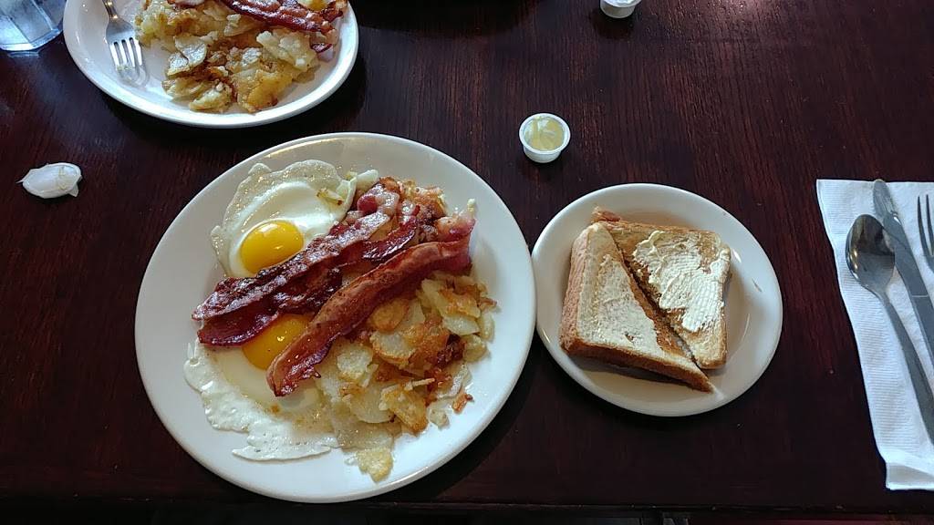 The Nest Restaurant | restaurant | 3701 Liberty Ave, Vermilion, OH 44089, USA | 4409673763 OR +1 440-967-3763