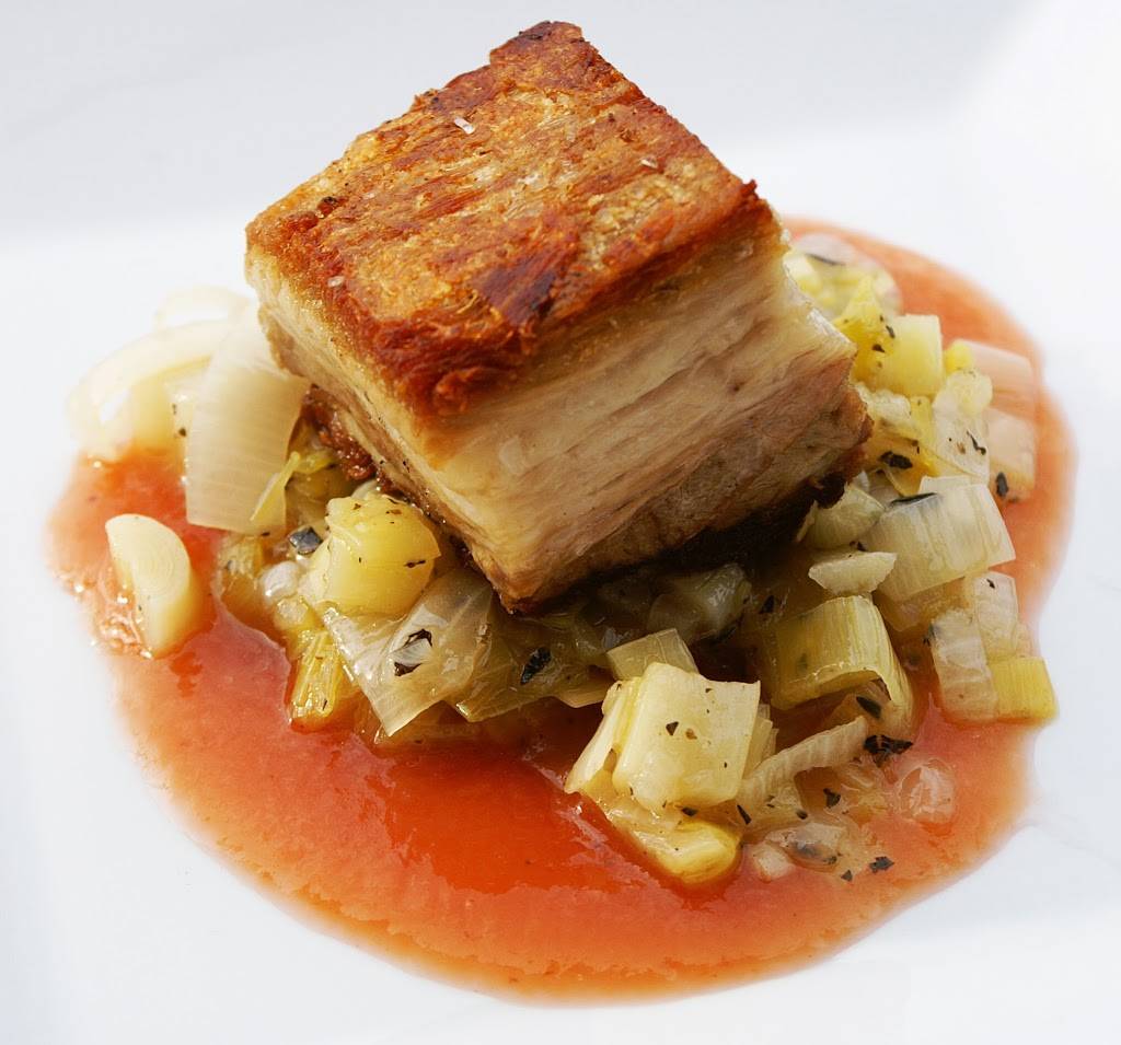 The Refinery | restaurant | 5910 N Florida Ave, Tampa, FL 33604, USA | 8132343710 OR +1 813-234-3710