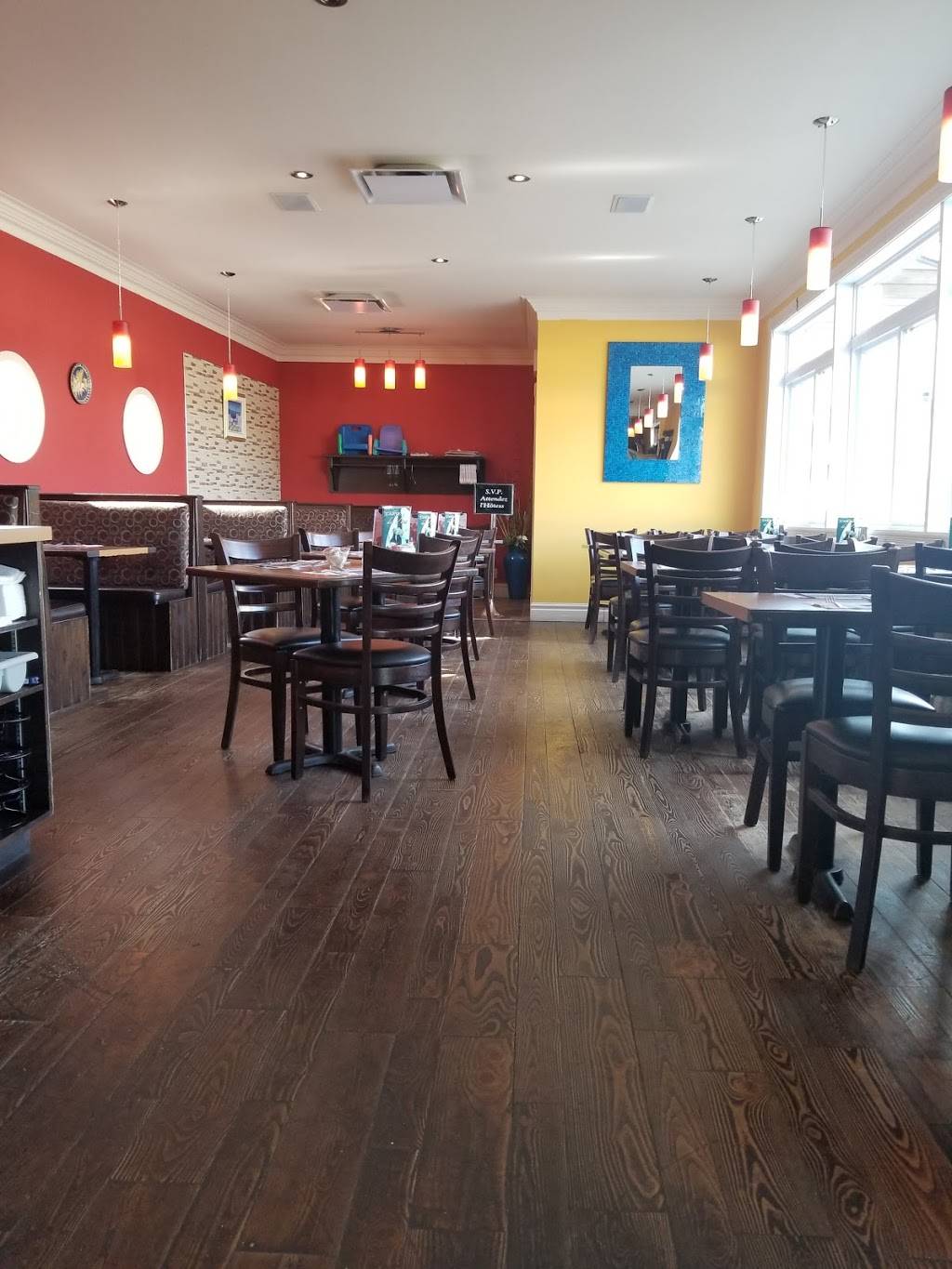 Pizzaville Disraeli | restaurant | 585 Avenue Champlain, Disraeli, QC G0N 1E0, Canada | 4184493496 OR +1 418-449-3496